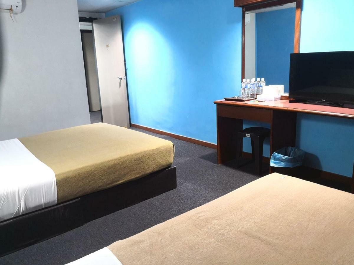 Hotel Seri Kota Satu Kota Tinggi Esterno foto