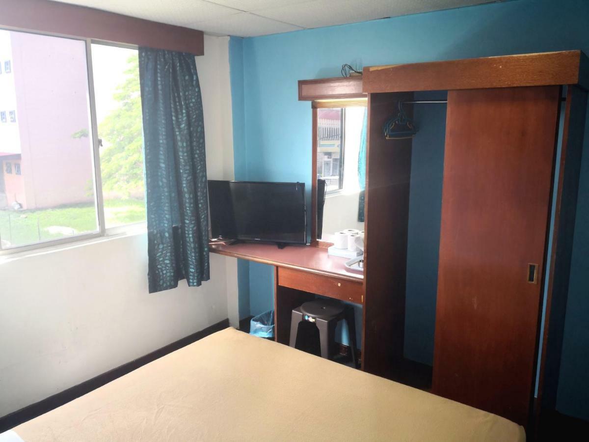 Hotel Seri Kota Satu Kota Tinggi Esterno foto